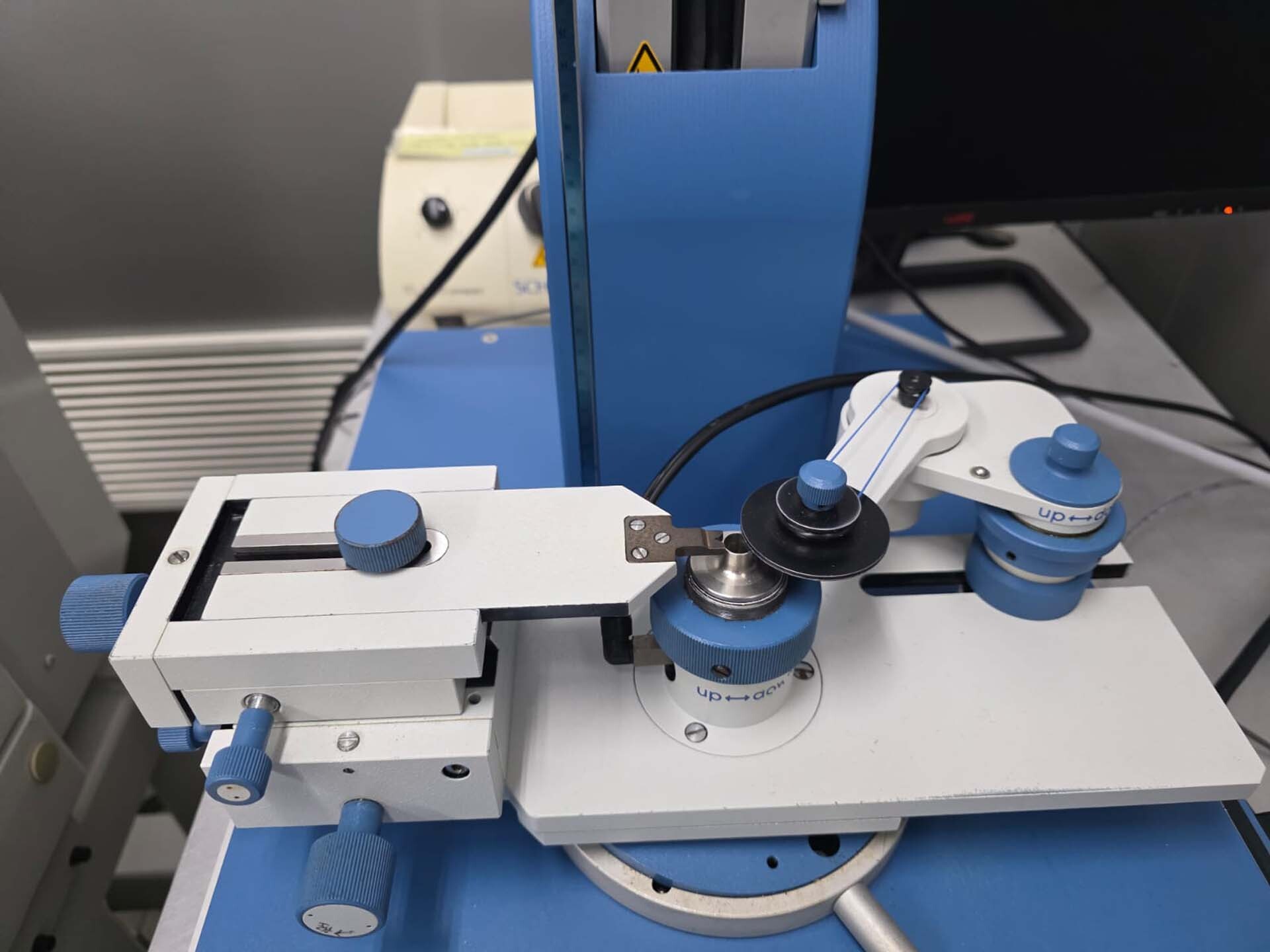 フォト（写真） 使用される TRIOPTICS OptiCentric 100 販売のために
