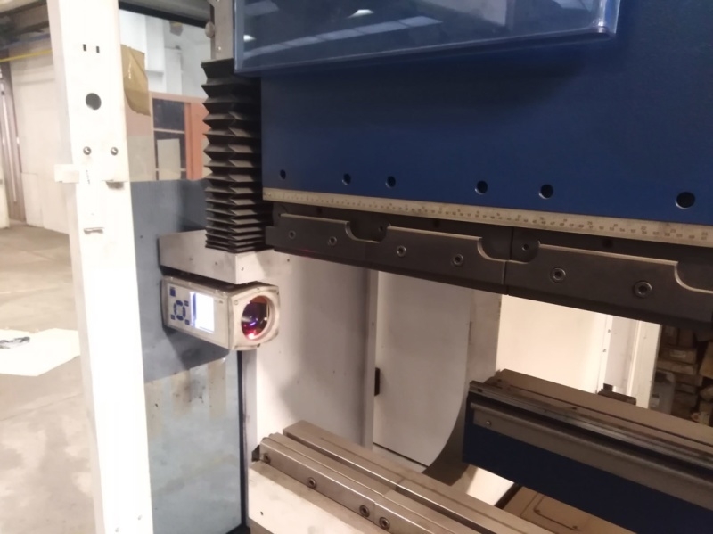 Photo Used TRUMPF TruBend 3180 For Sale