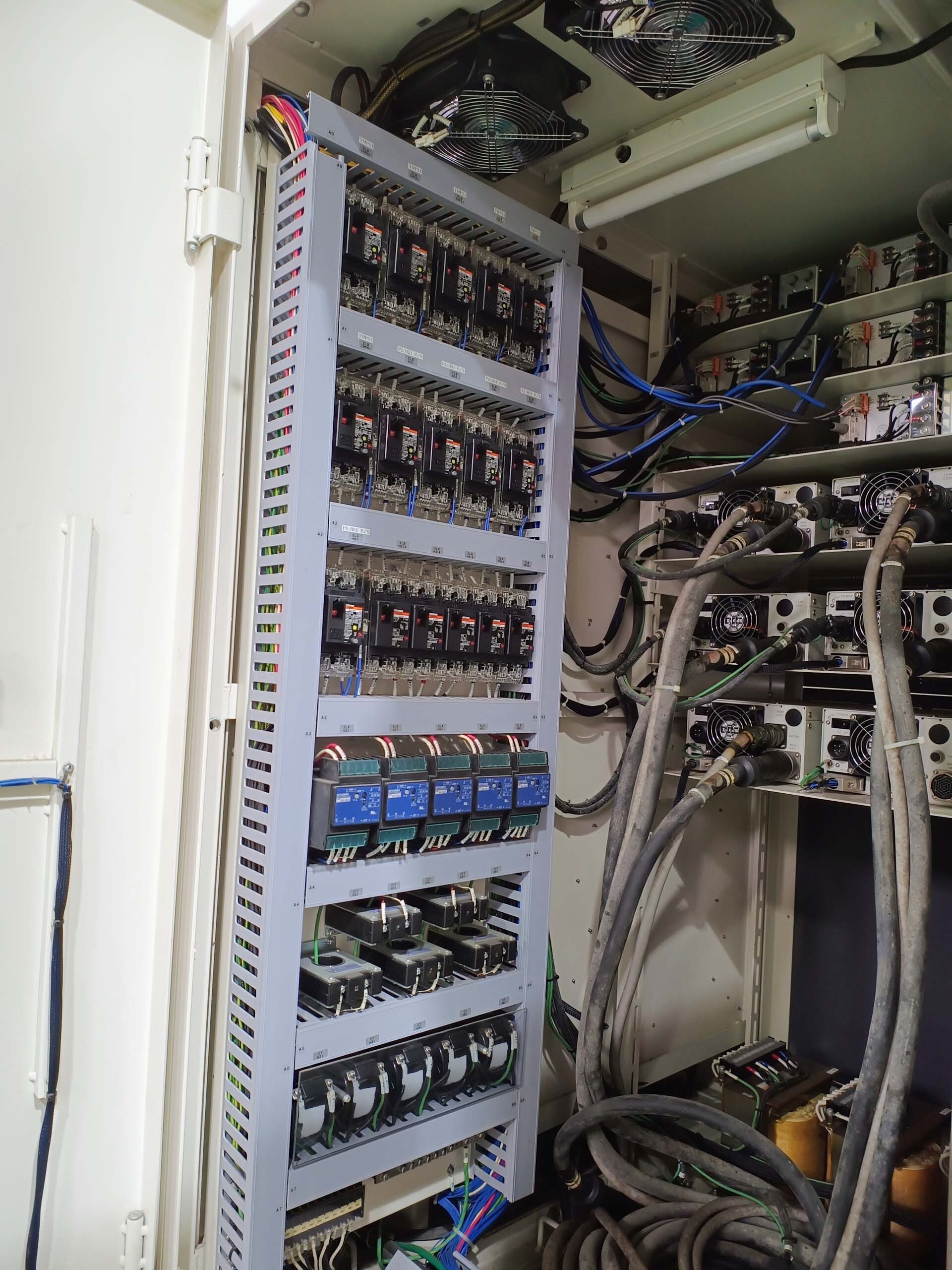 사진 사용됨 ULVAC CME-200J 판매용