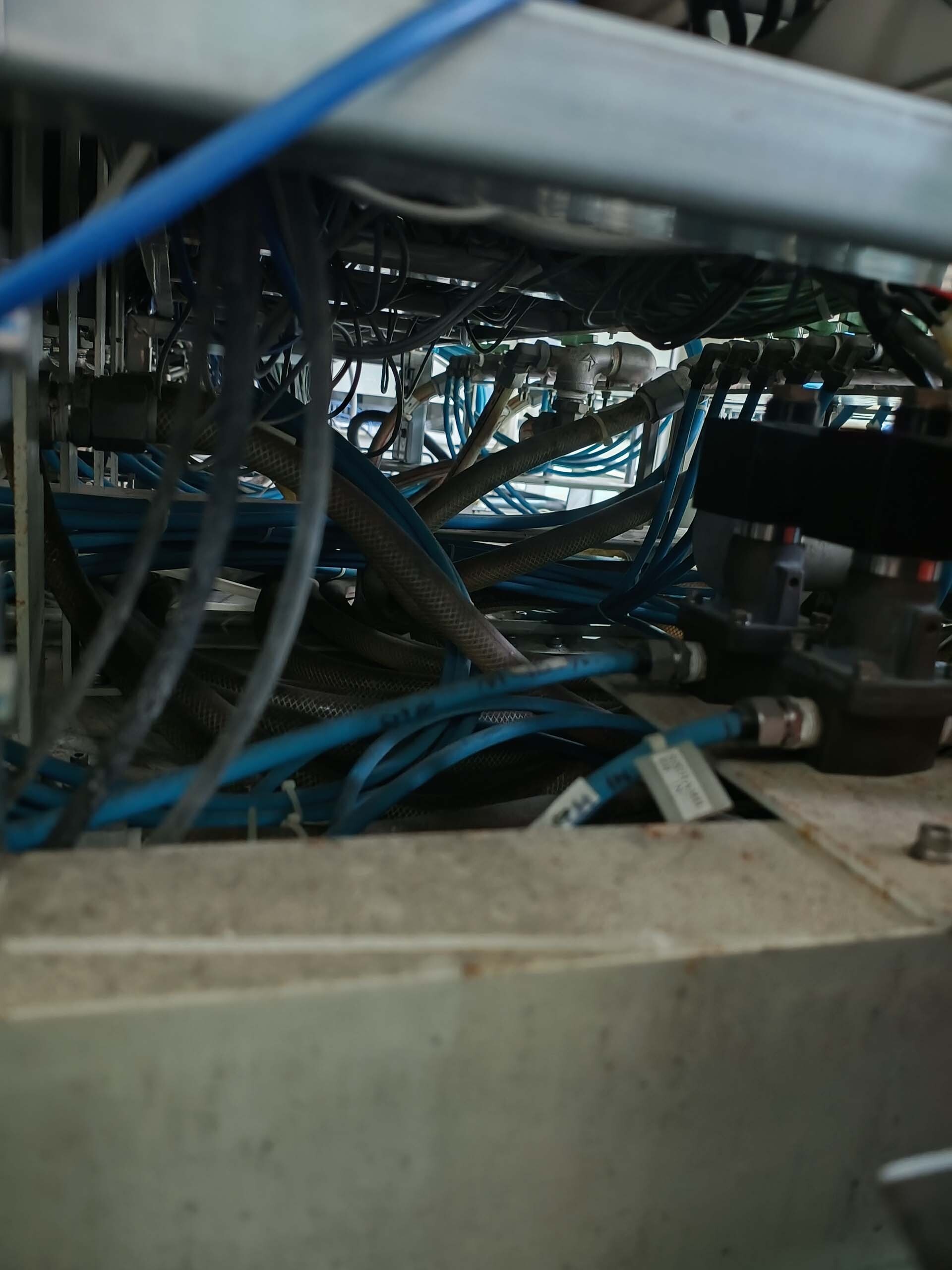 사진 사용됨 ULVAC CME-200J 판매용