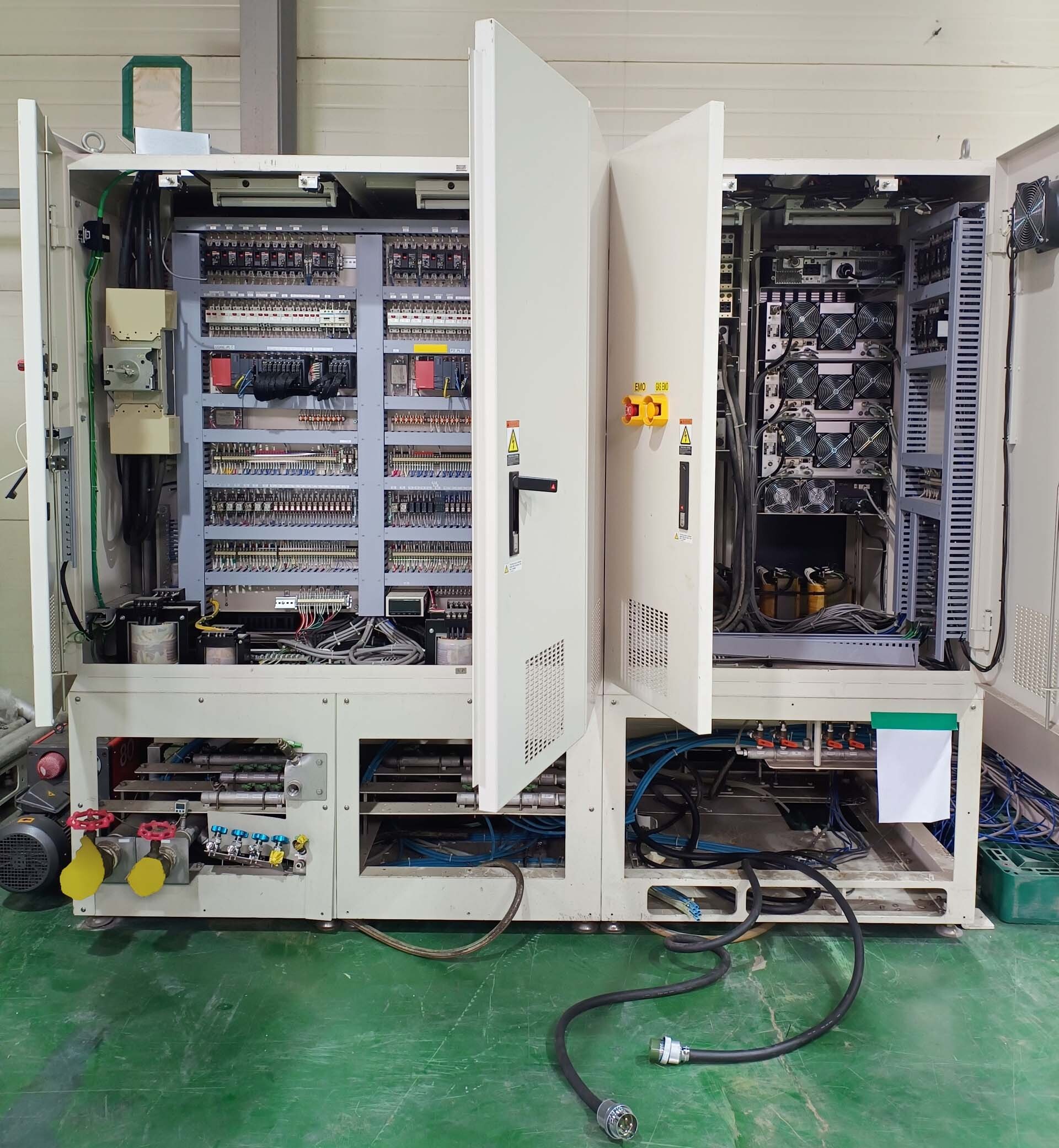 사진 사용됨 ULVAC CME-200J 판매용