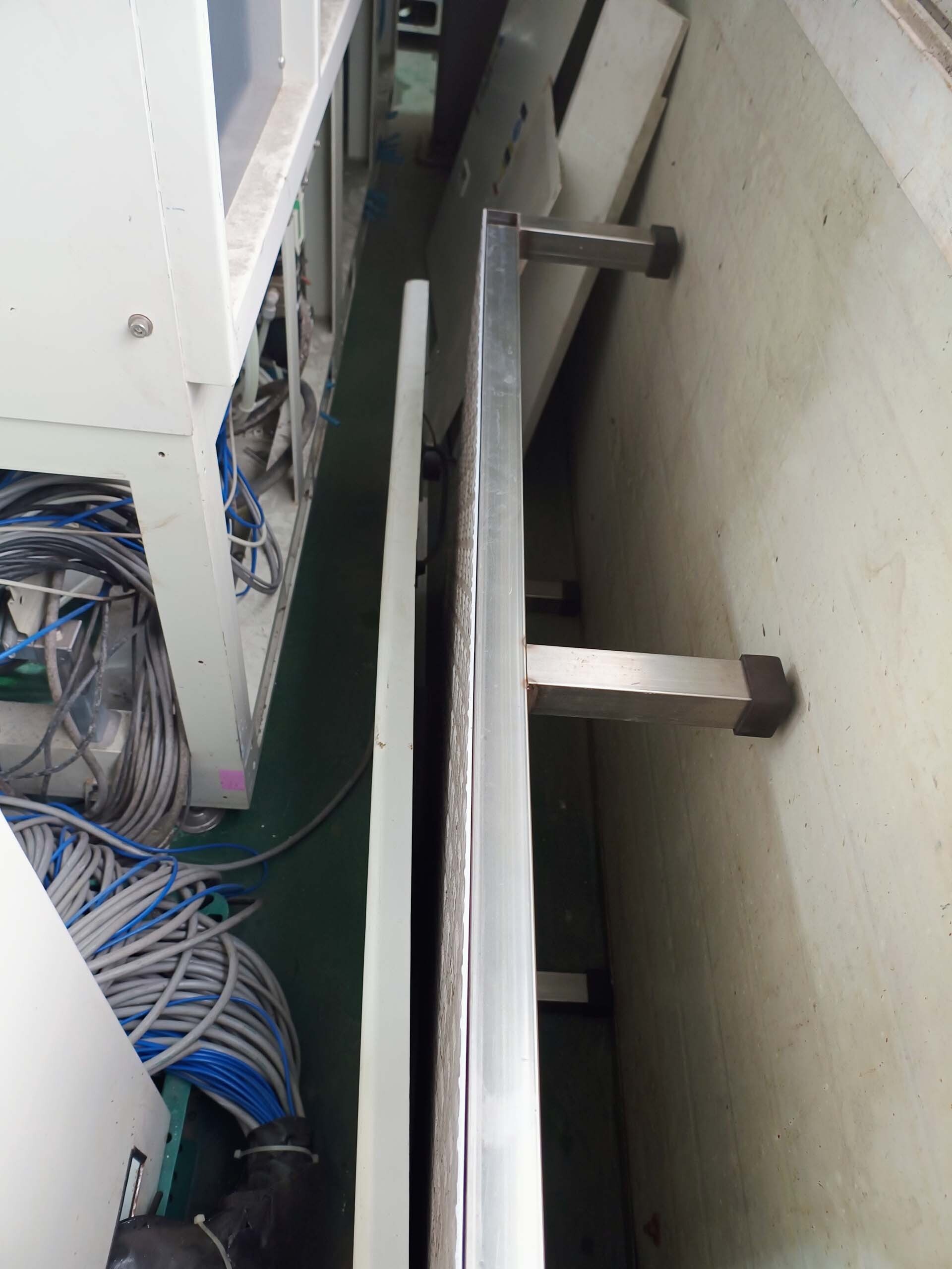 사진 사용됨 ULVAC CME-200J 판매용
