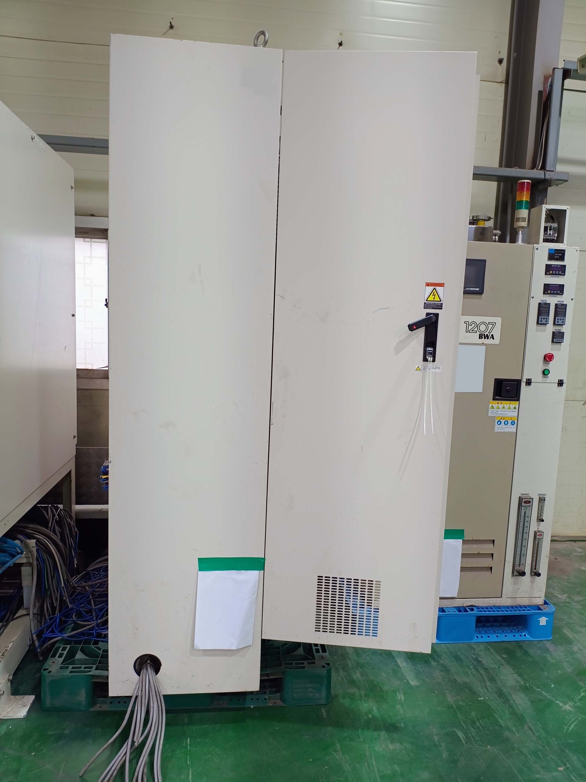 사진 사용됨 ULVAC CME-200J 판매용