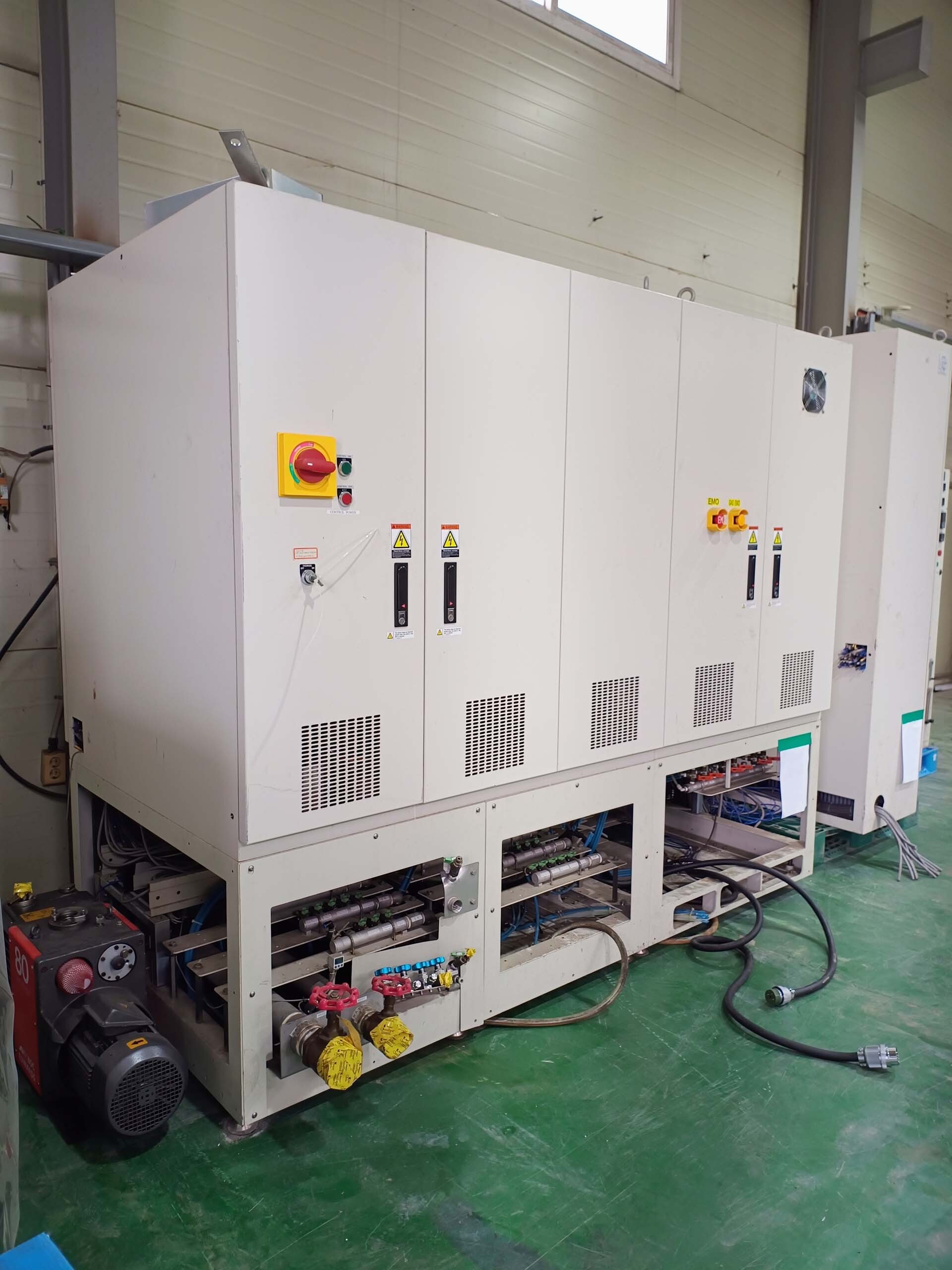 사진 사용됨 ULVAC CME-200J 판매용