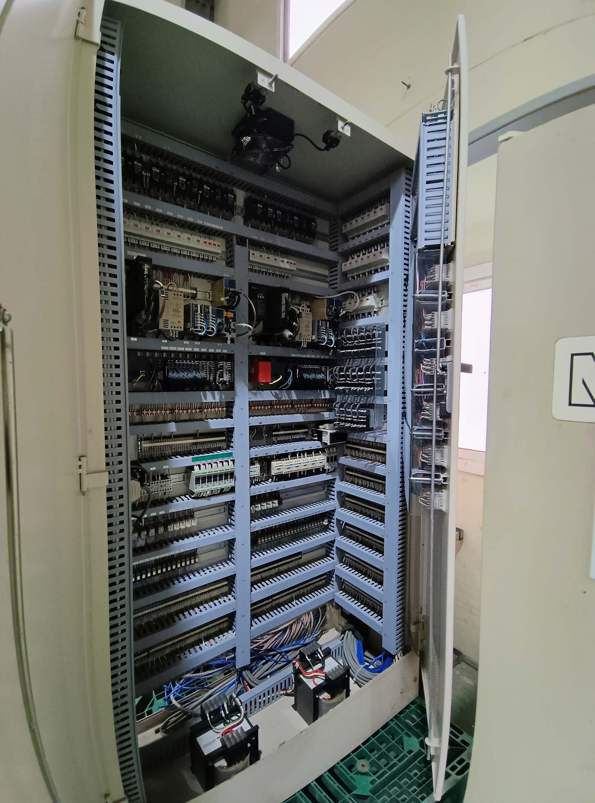 사진 사용됨 ULVAC CME-200J 판매용