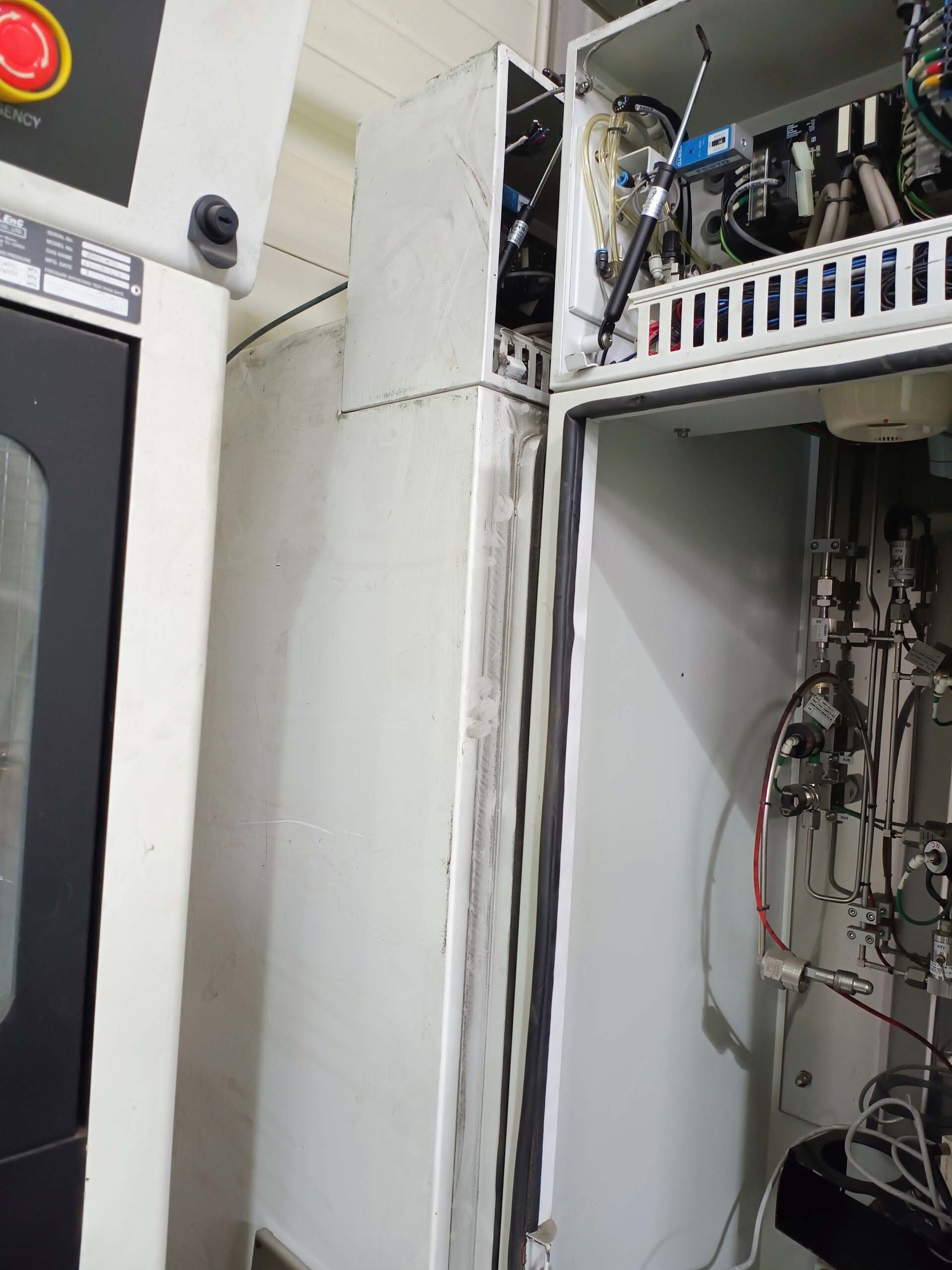 사진 사용됨 ULVAC CME-200J 판매용