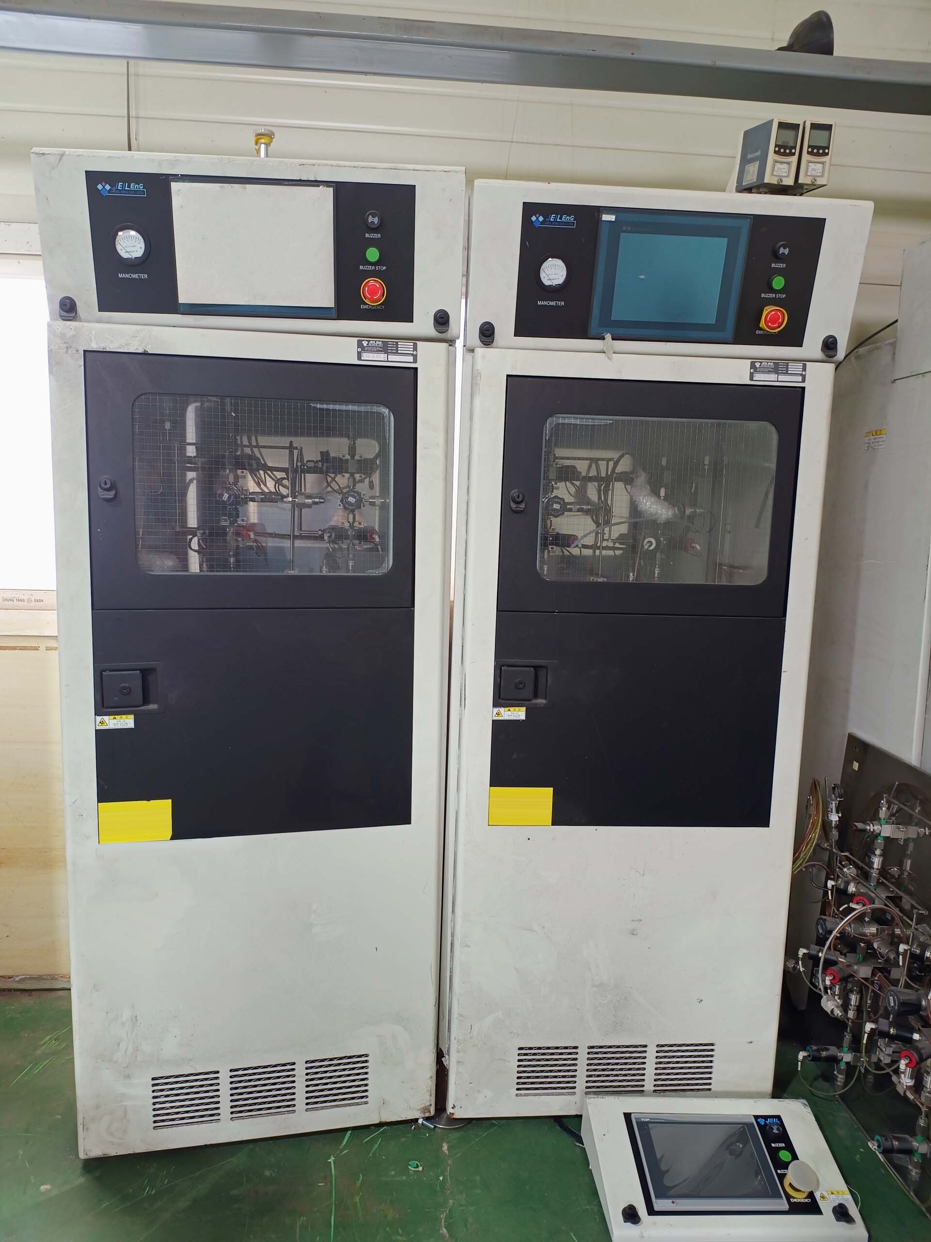 사진 사용됨 ULVAC CME-200J 판매용