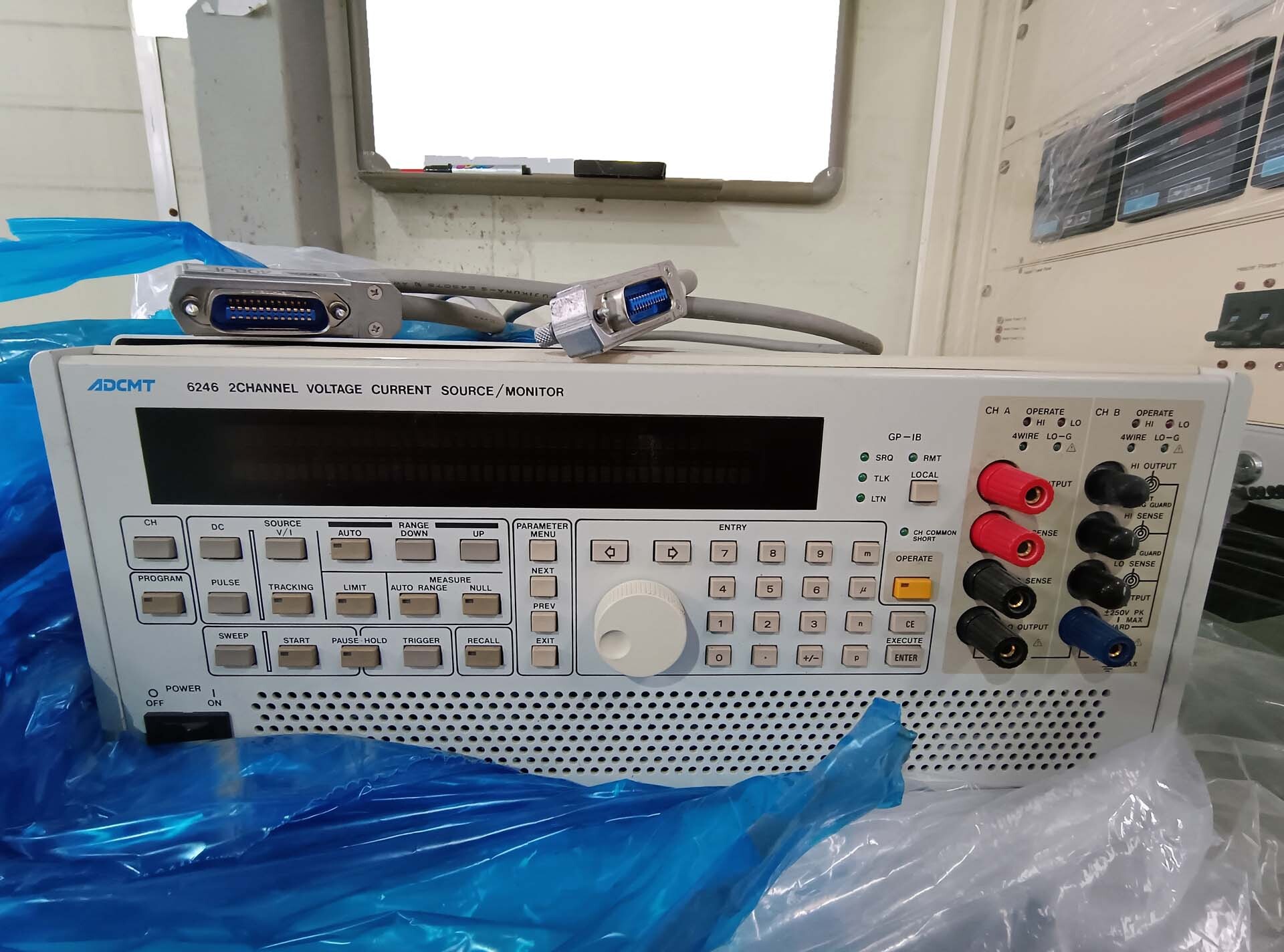 사진 사용됨 ULVAC CME-200J 판매용