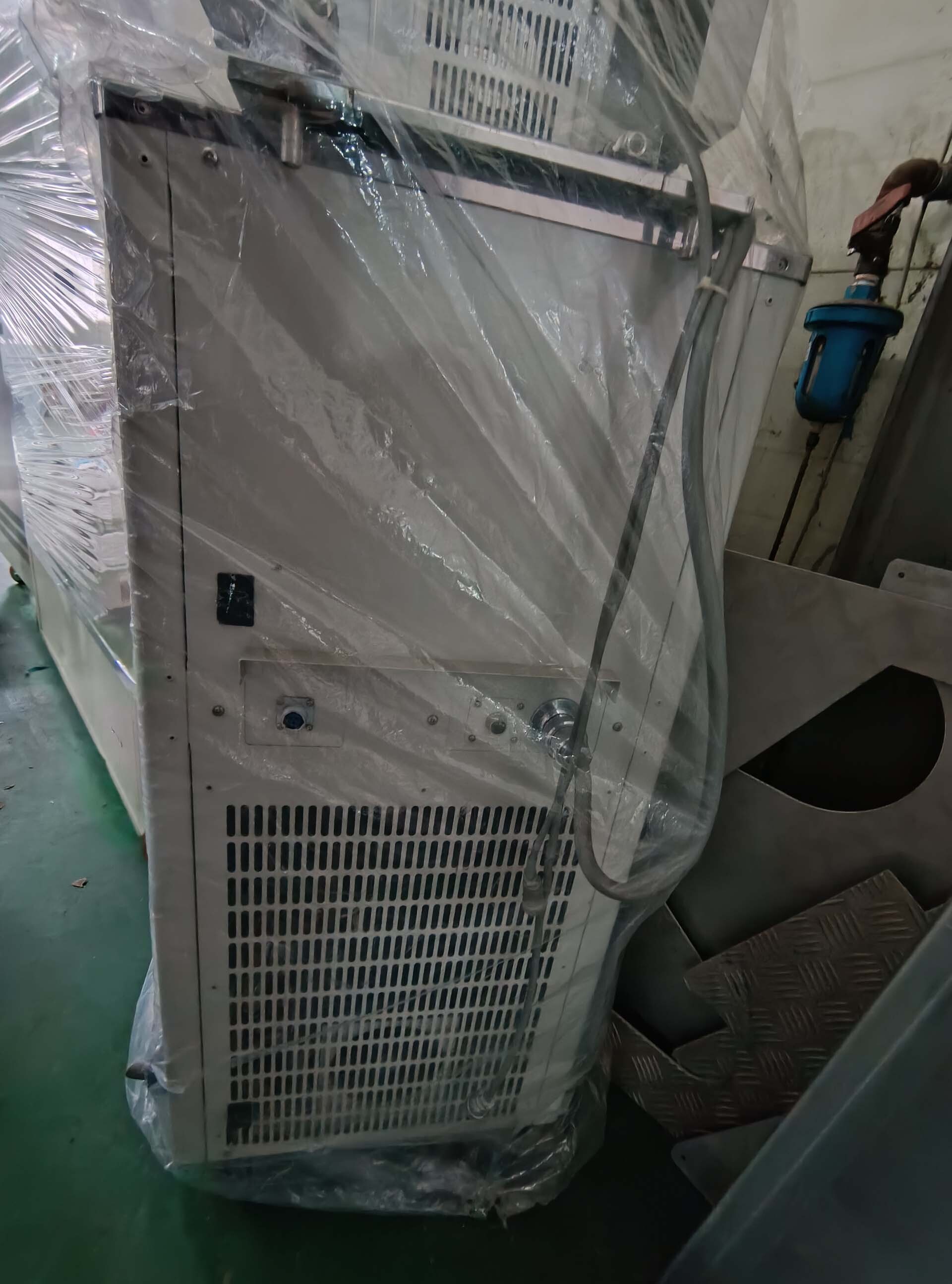 사진 사용됨 ULVAC CME-200J 판매용