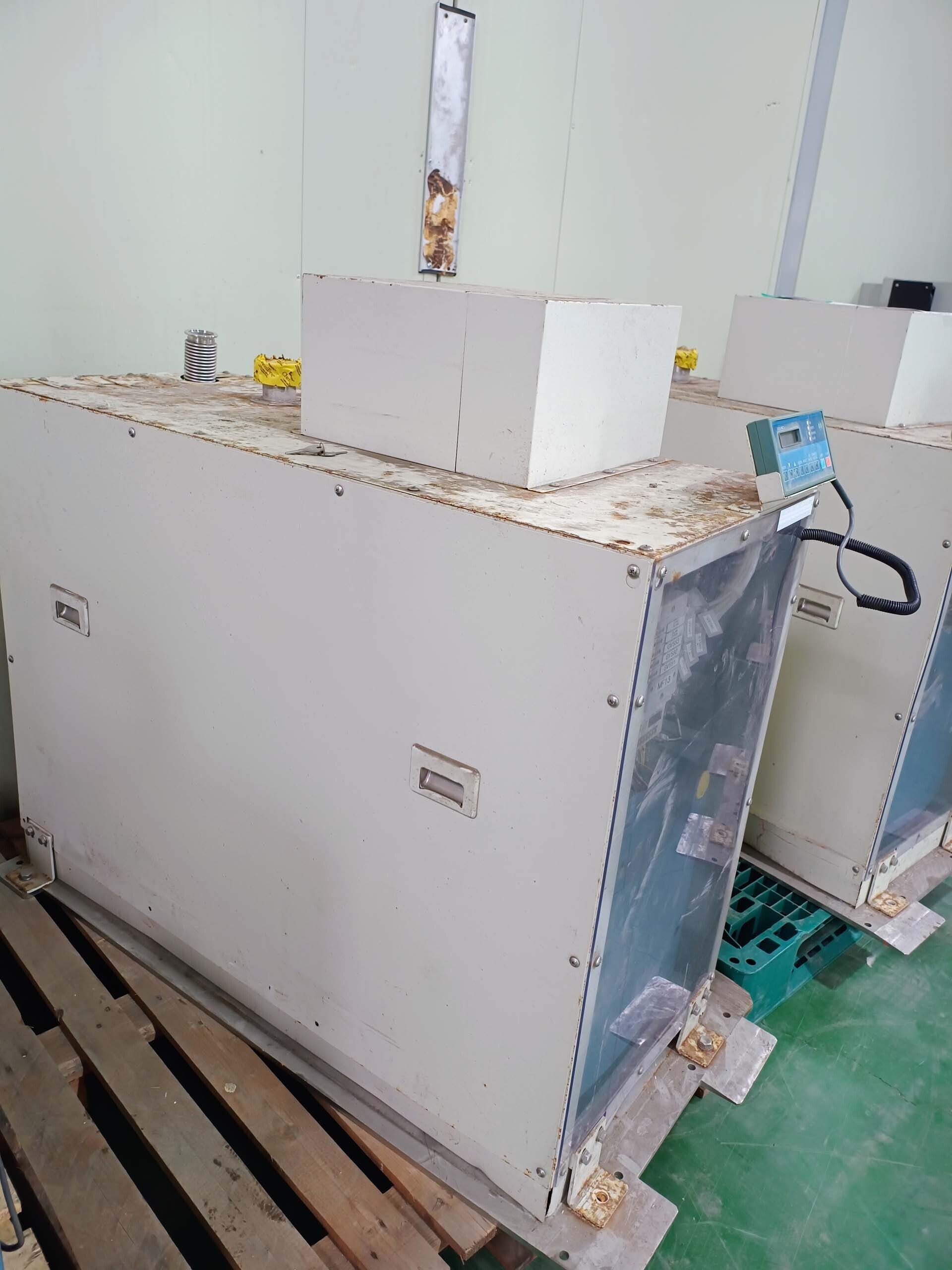 사진 사용됨 ULVAC CME-200J 판매용