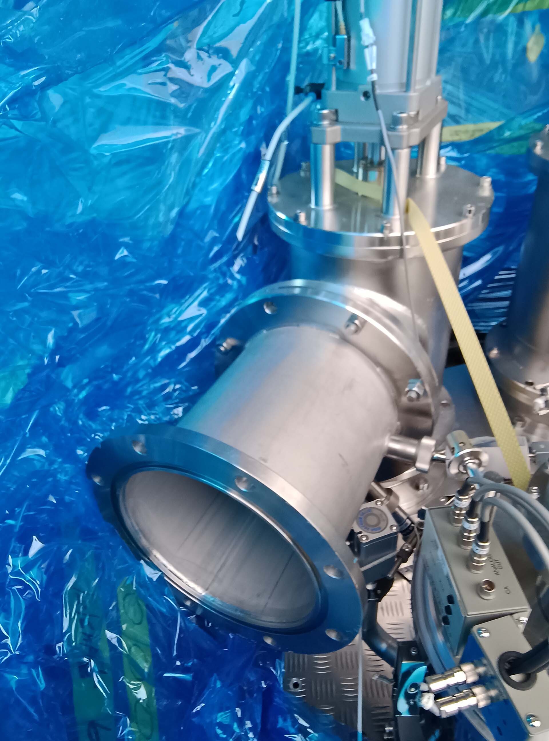 フォト（写真） 使用される ULVAC Cryo-U8HSP 販売のために