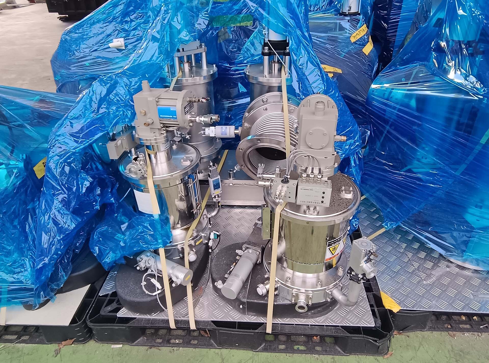 フォト（写真） 使用される ULVAC Cryo-U8HSP 販売のために