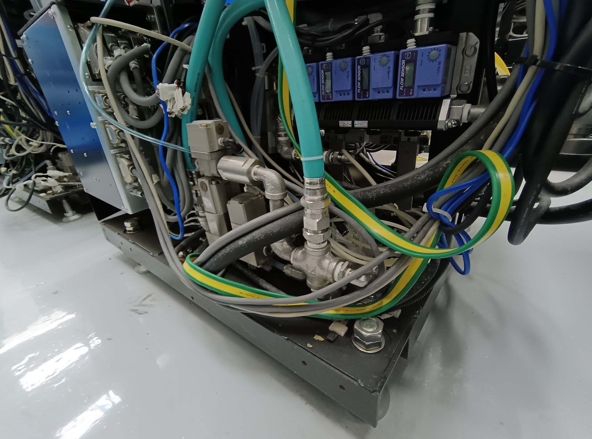 Photo Utilisé ULVAC Entron EX 300 À vendre