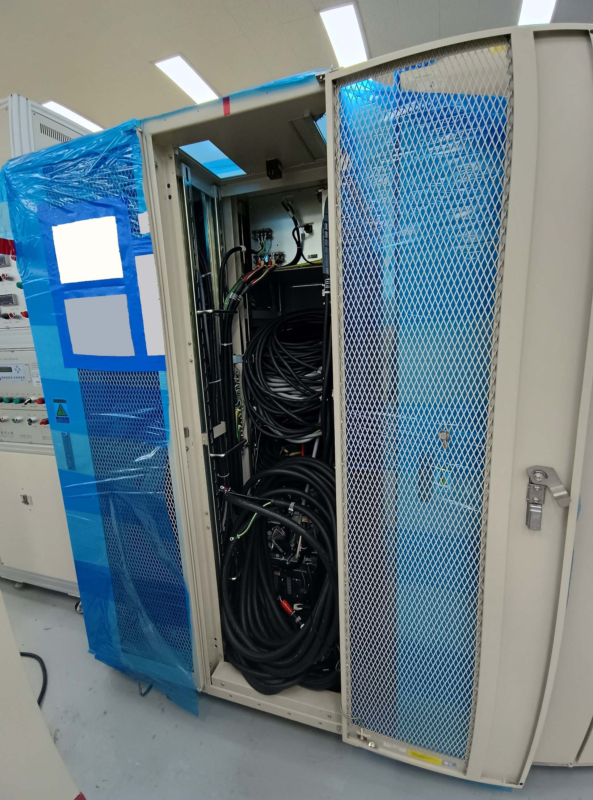 Photo Utilisé ULVAC Entron EX 300 À vendre