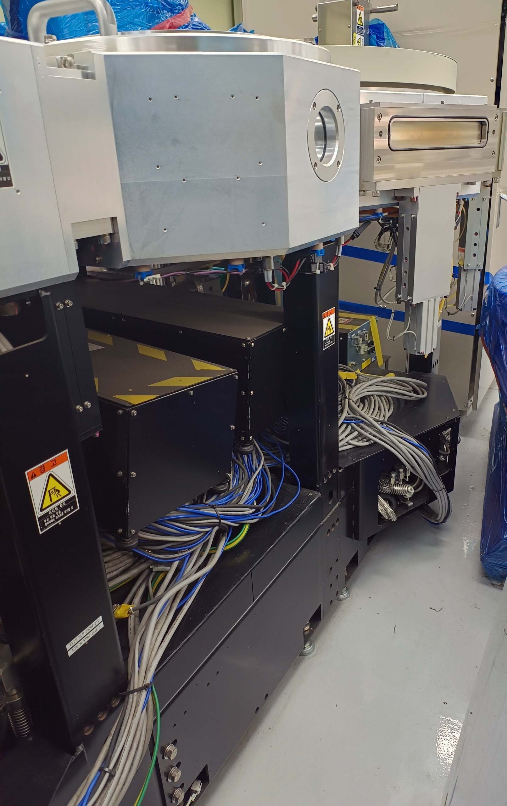 Photo Utilisé ULVAC Entron EX 300 À vendre