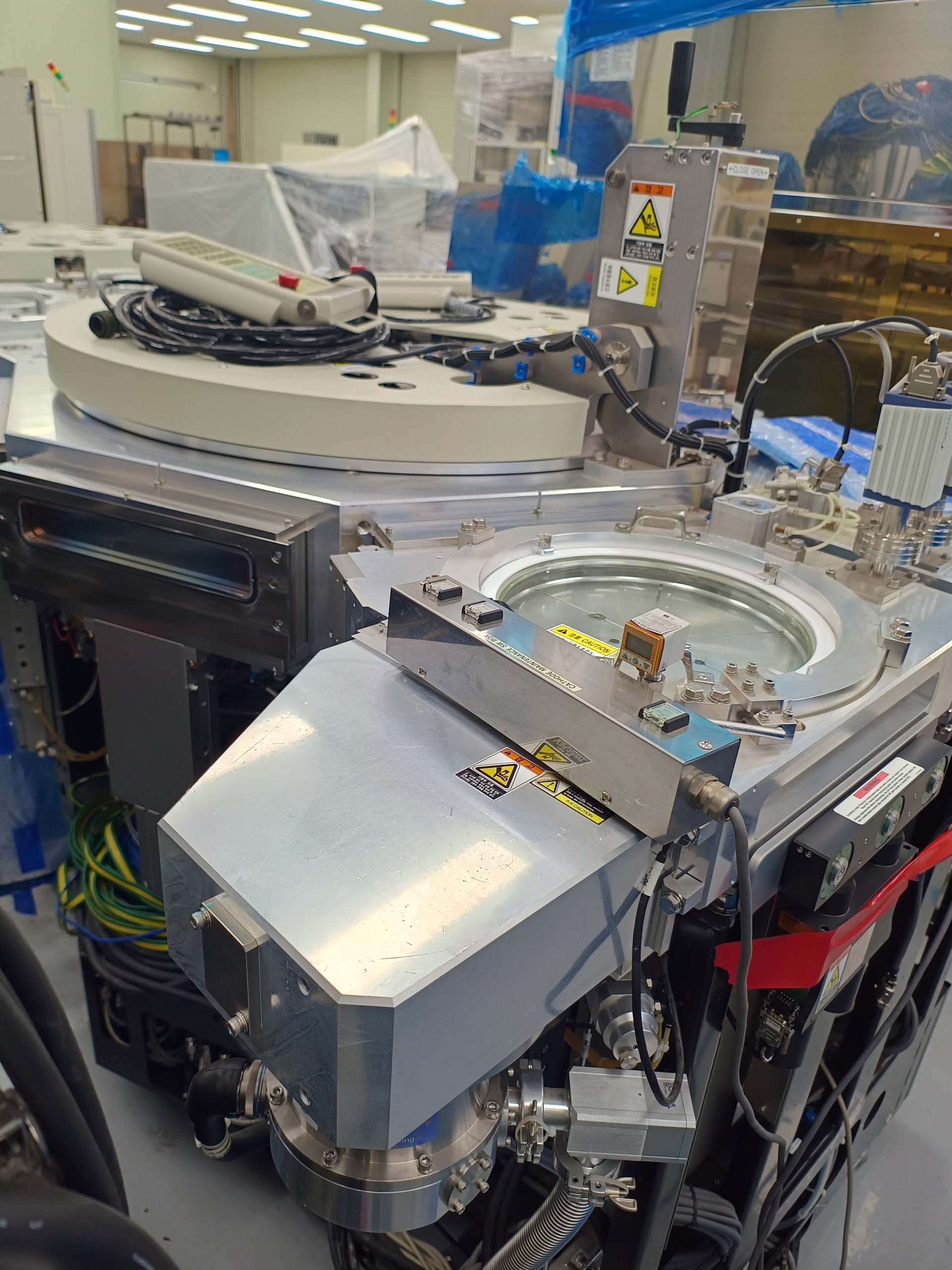 Photo Utilisé ULVAC Entron EX 300 À vendre