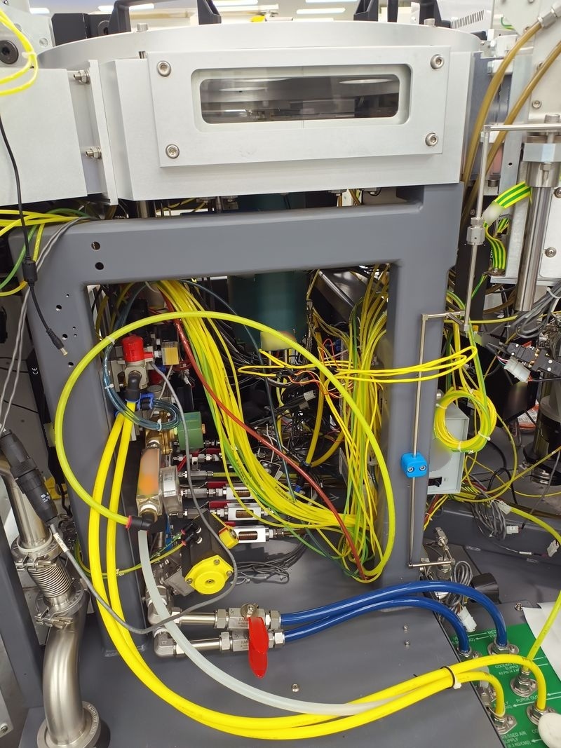 图为 已使用的 ULVAC Enviro II 待售