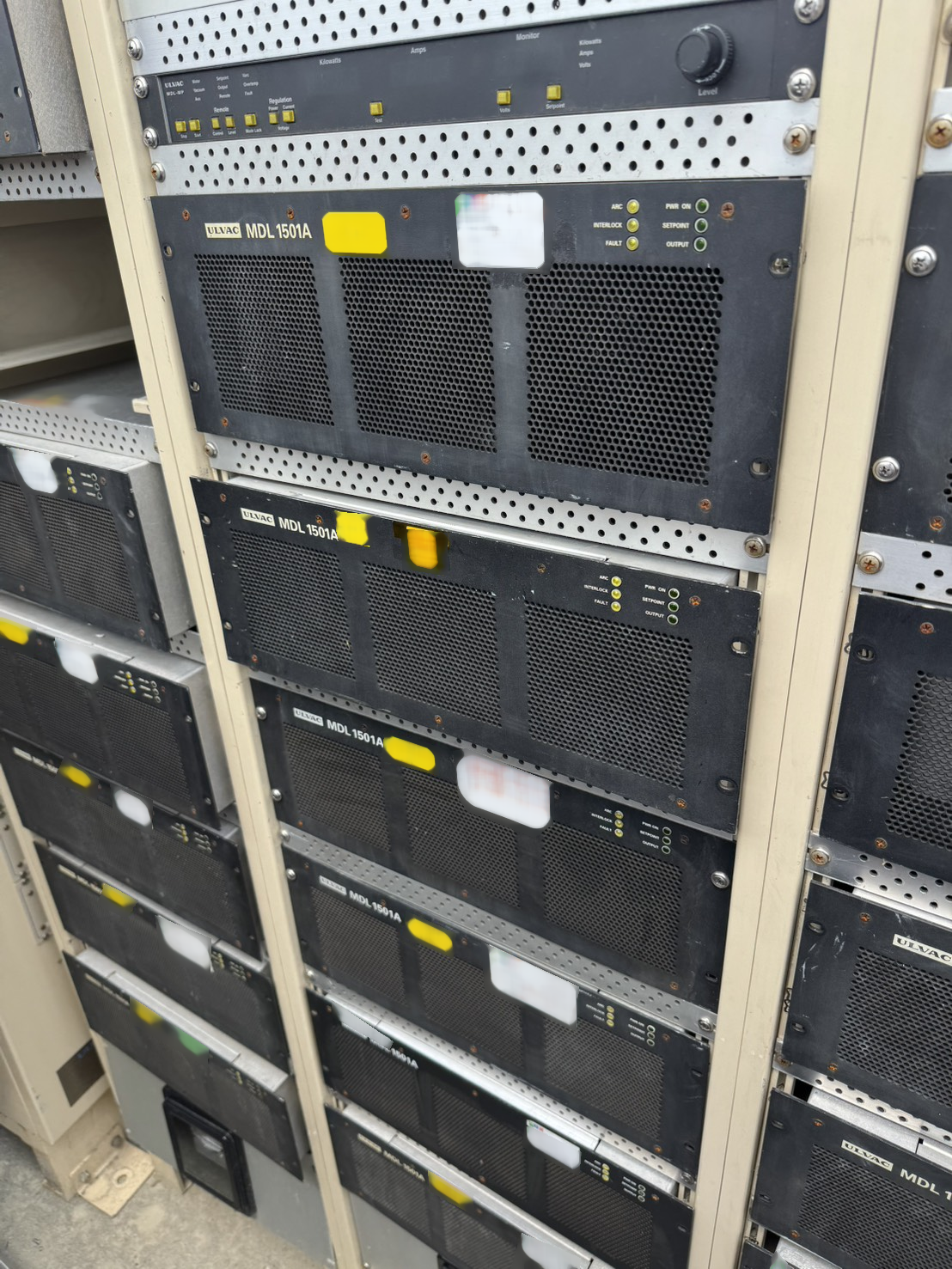 Foto Verwendet ULVAC MDL 1501A Zum Verkauf