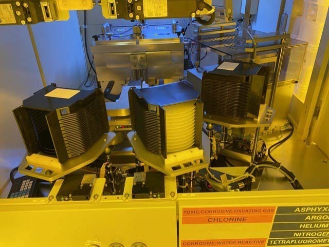 Photo Used ULVAC NE-950EX-V For Sale