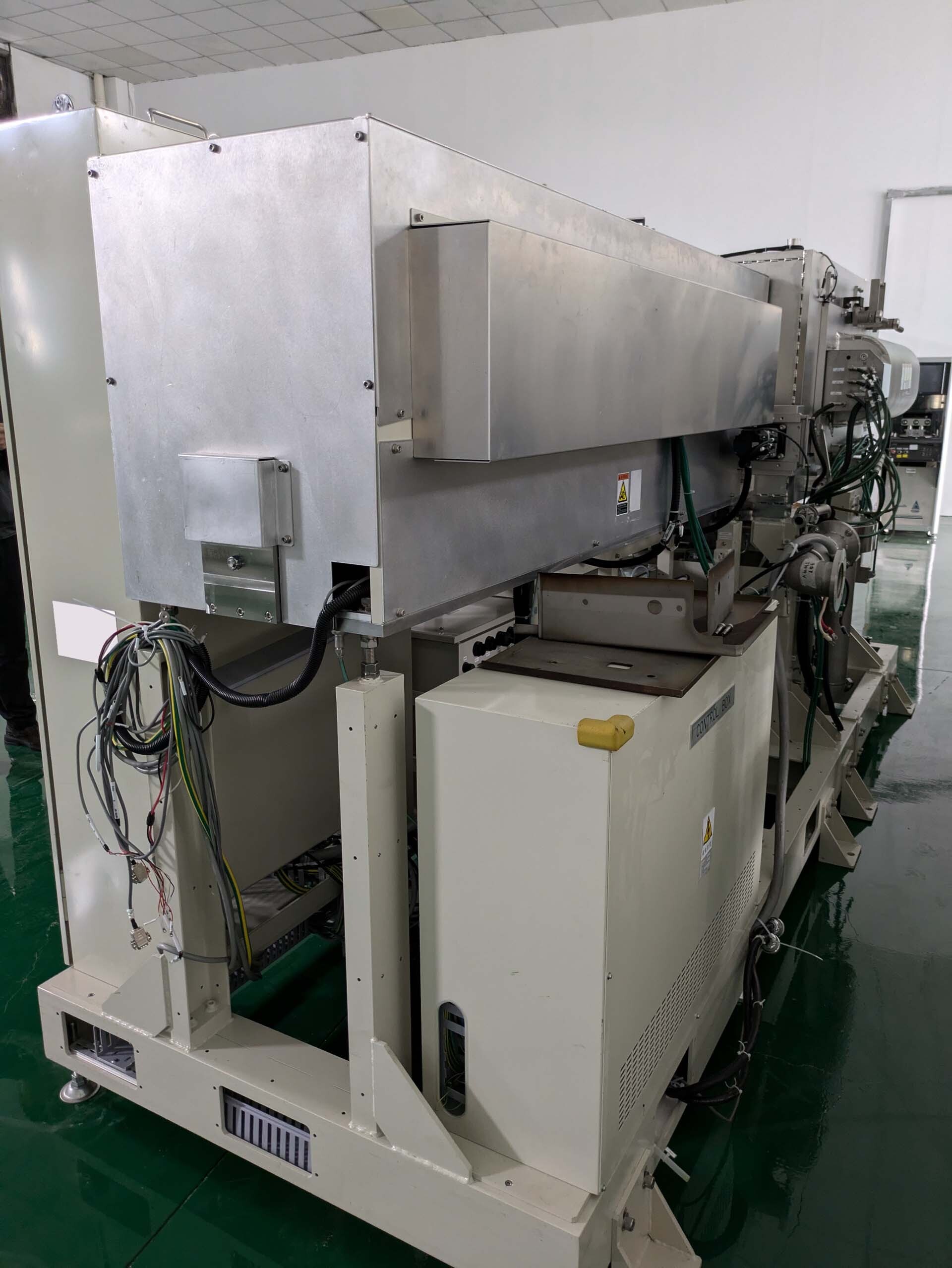 图为 已使用的 ULVAC SDH-4550L 待售