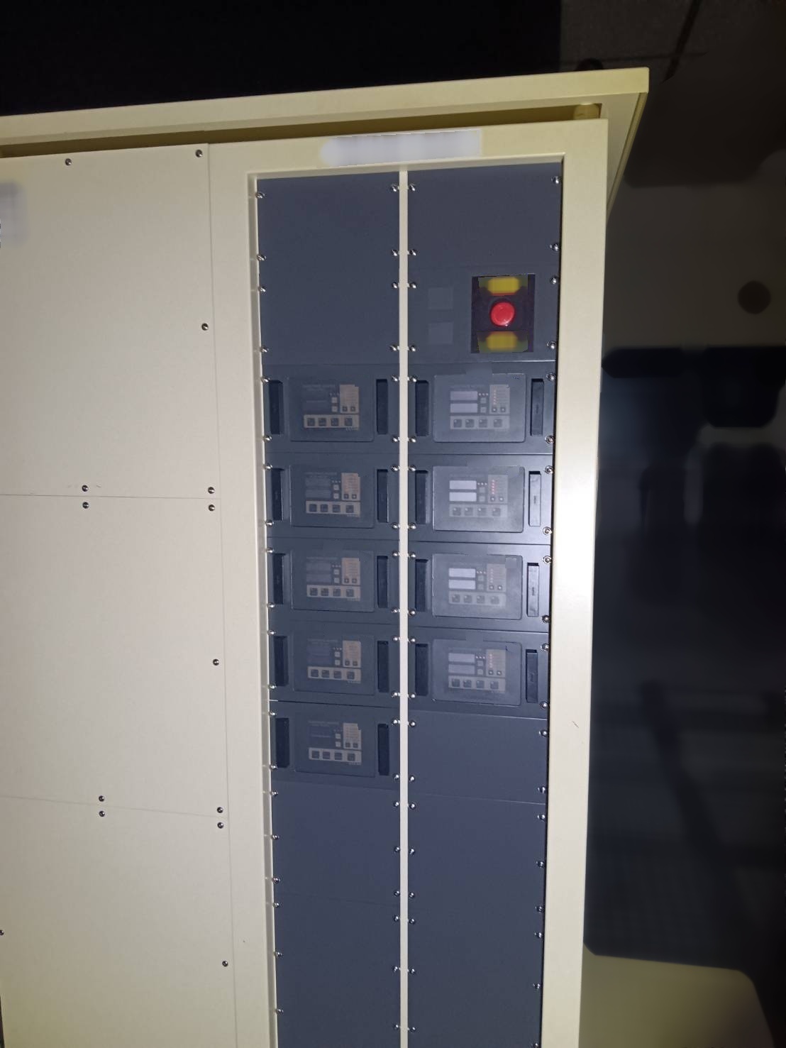 Photo Used ULVAC SMD-950X For Sale