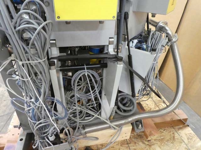 Photo Used UNAXIS / BALZERS LLS 502 For Sale