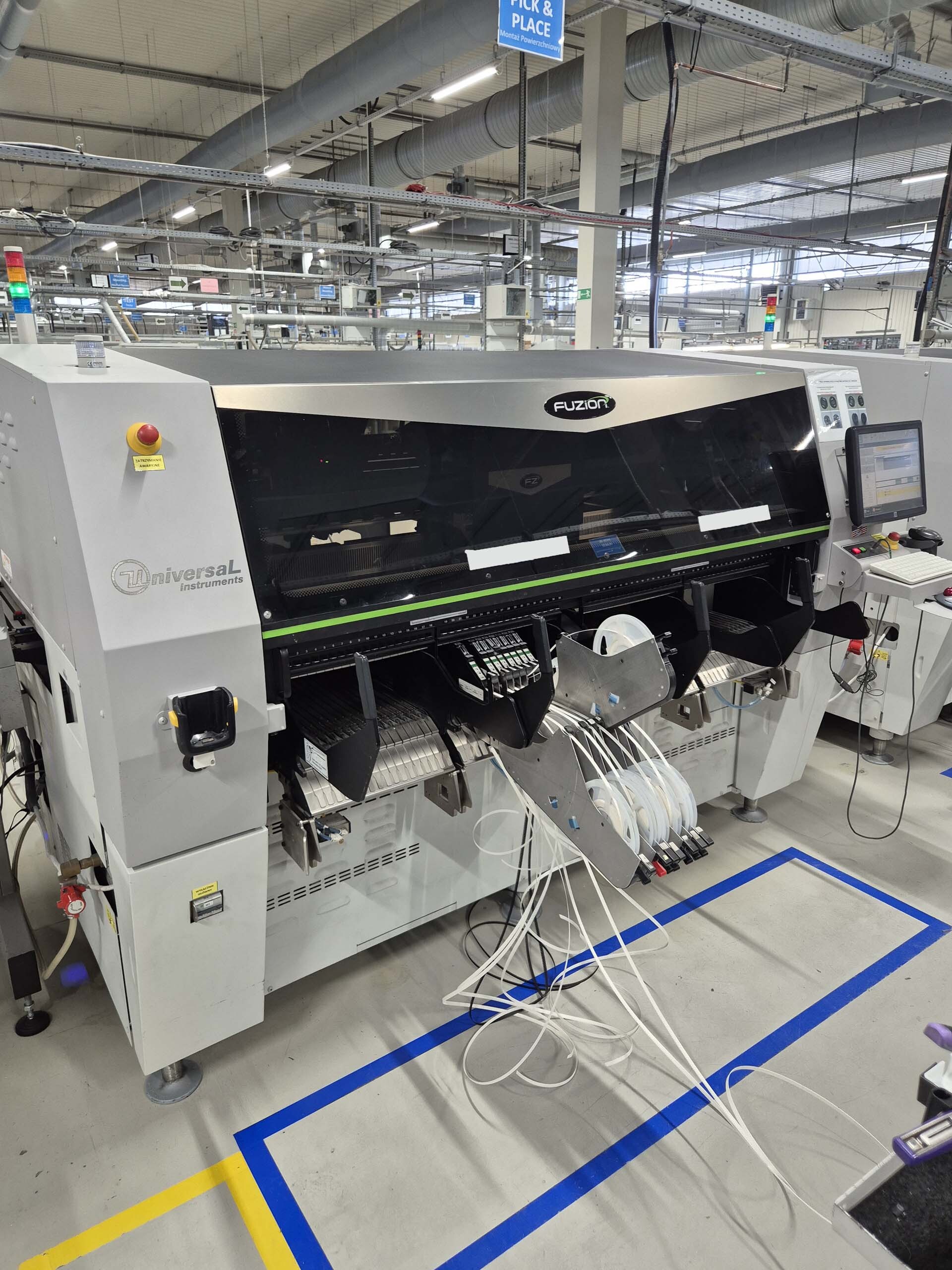 Foto Verwendet UNIVERSAL INSTRUMENTS FuzionXC2-60 Zum Verkauf