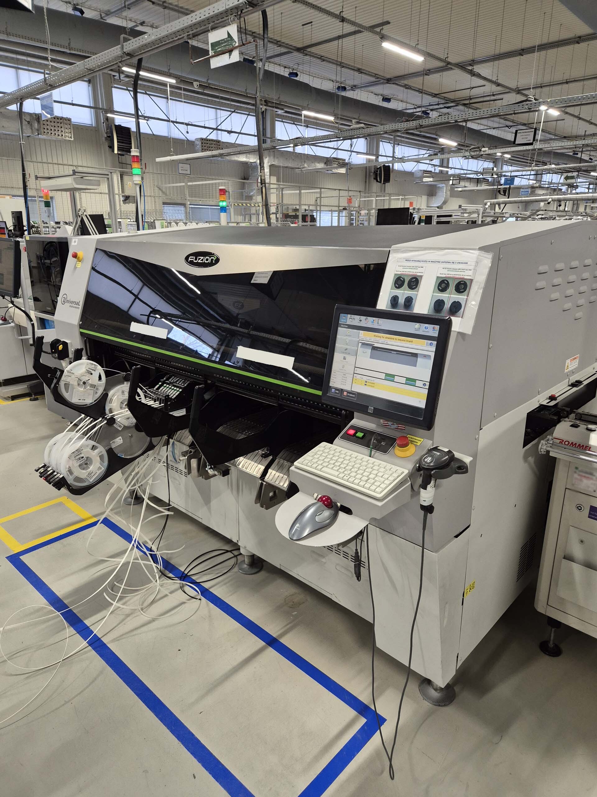 Foto Verwendet UNIVERSAL INSTRUMENTS FuzionXC2-60 Zum Verkauf
