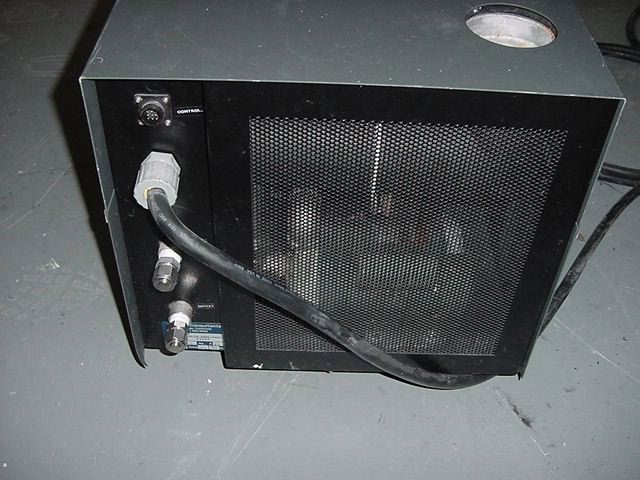 Photo Used UNIVERSAL PLASTICS / SUBMICRON SYSTEMS UPO-2500-050 For Sale