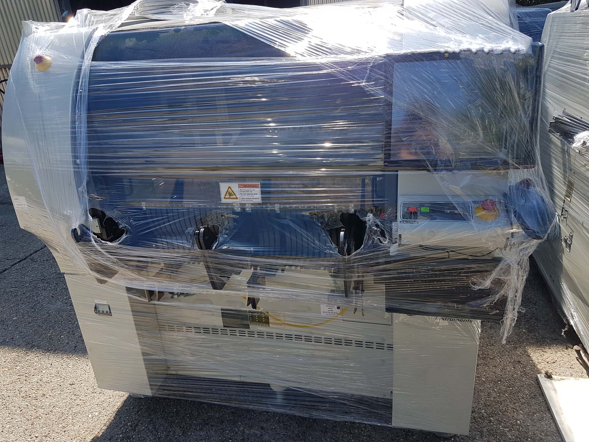 Foto Verwendet UNIVERSAL AC-60D Zum Verkauf