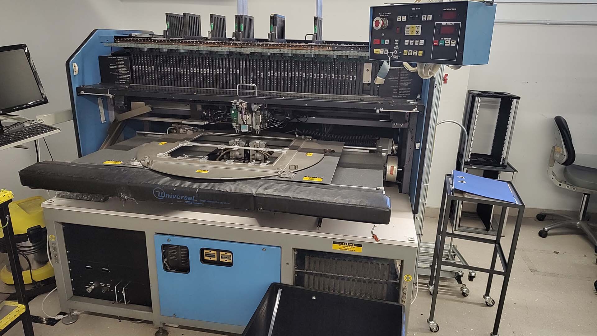 图为 已使用的 UNIVERSAL Axial inserter 待售