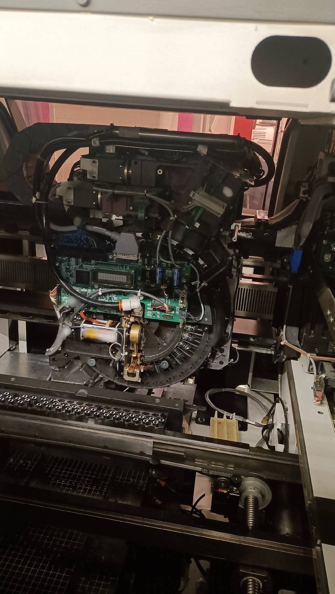 Foto Verwendet UNIVERSAL GENESIS GC-120 Zum Verkauf