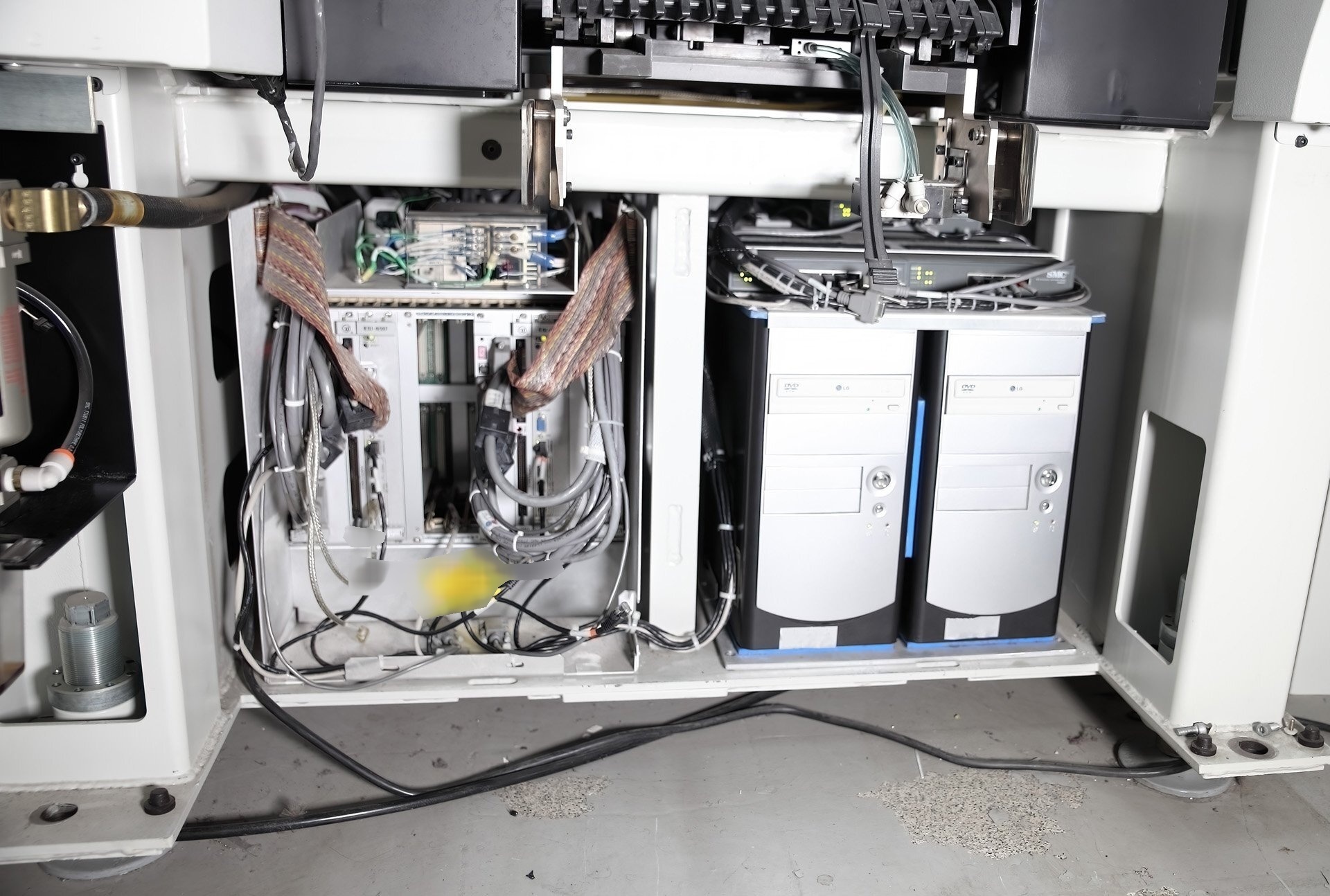 Foto Verwendet UNIVERSAL GENESIS GC-120Q Zum Verkauf