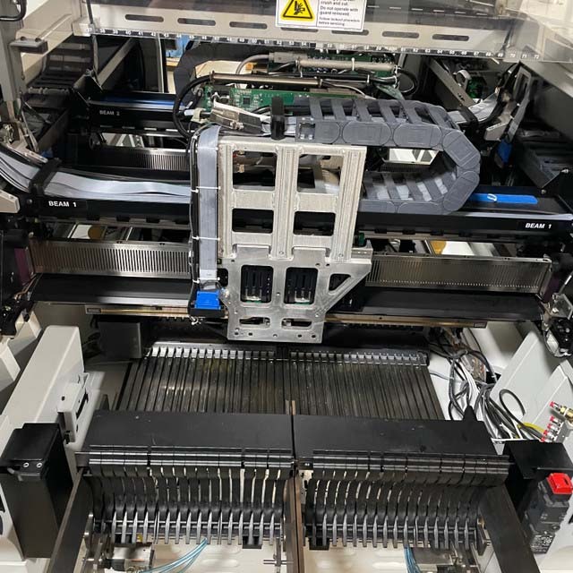 사진 사용됨 UNIVERSAL GENESIS GC-60 판매용