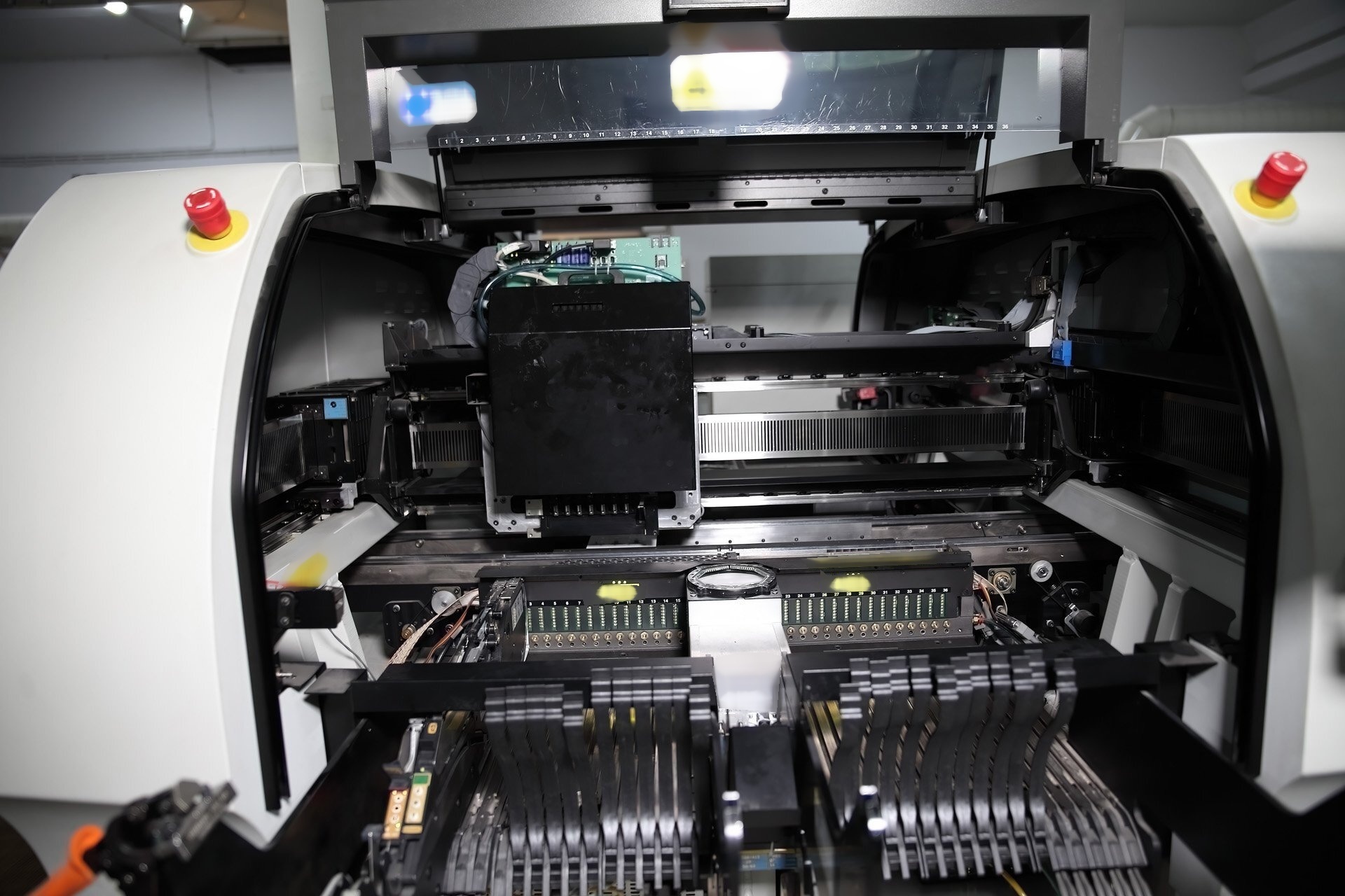 圖為 已使用的 UNIVERSAL GENESIS GX-11 待售