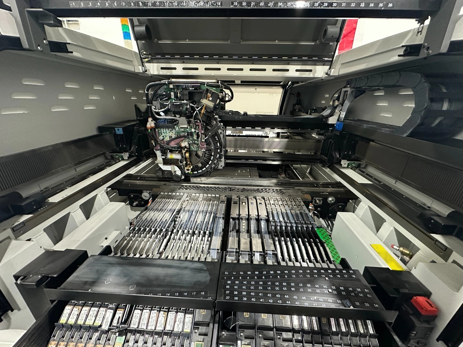Foto Verwendet UNIVERSAL GENESIS Series II Zum Verkauf