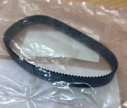 圖為 已使用的 UNIVERSAL Lot of spare parts 待售