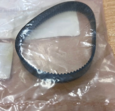 圖為 已使用的 UNIVERSAL Lot of spare parts 待售