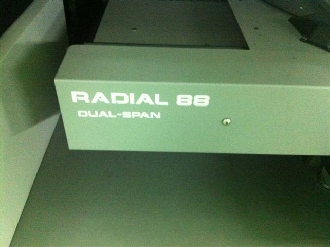 圖為 已使用的 UNIVERSAL Radial 88 待售