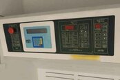 圖為 已使用的 UNIVERSAL Wet bench cleaning system 待售
