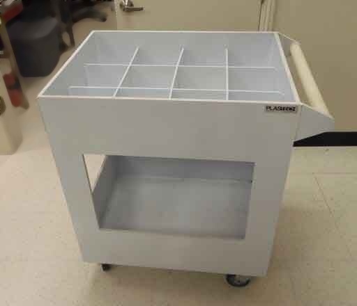 圖為 已使用的 UNIVERSAL Wet bench cleaning system 待售