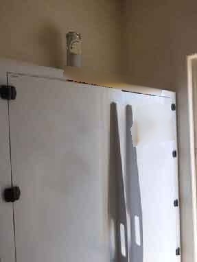 圖為 已使用的 UNIVERSAL Wet bench cleaning system 待售