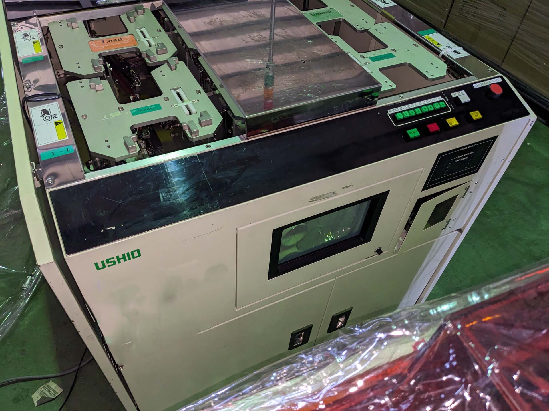 Photo Used USHIO PE-250DMV1 For Sale