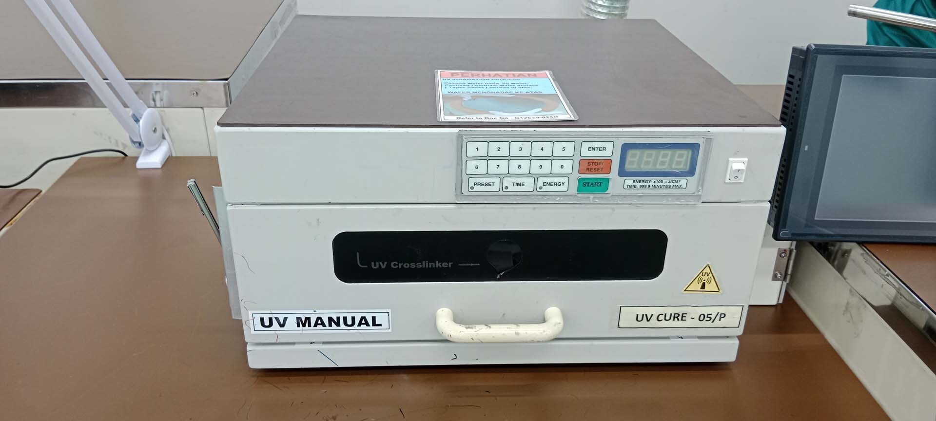 사진 사용됨 UVP CX 2000 판매용