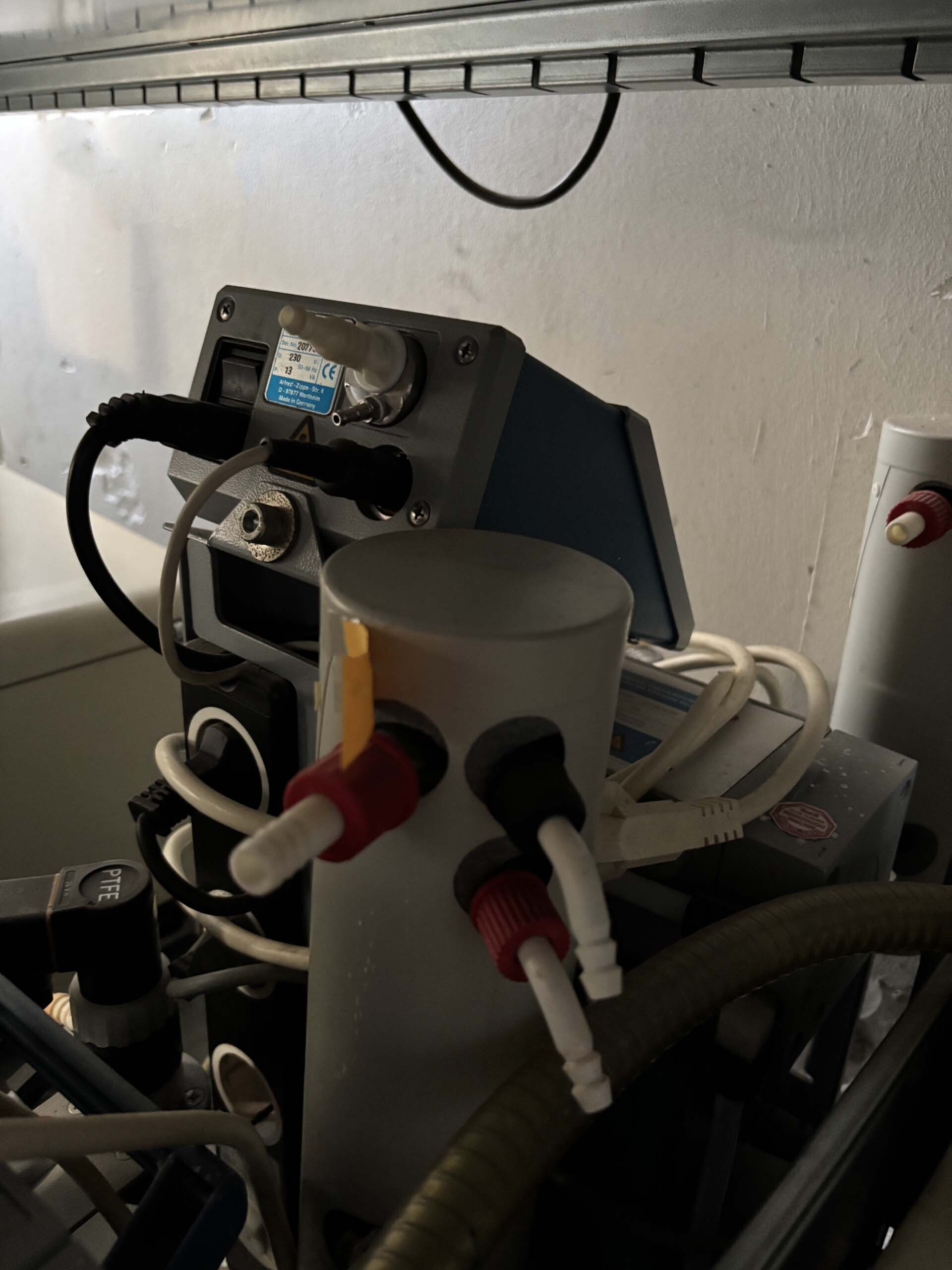フォト（写真） 使用される VACUUBRAND MD-4C 販売のために