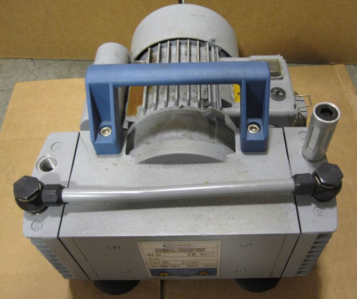Photo Used VACUUBRAND MZ 2D For Sale