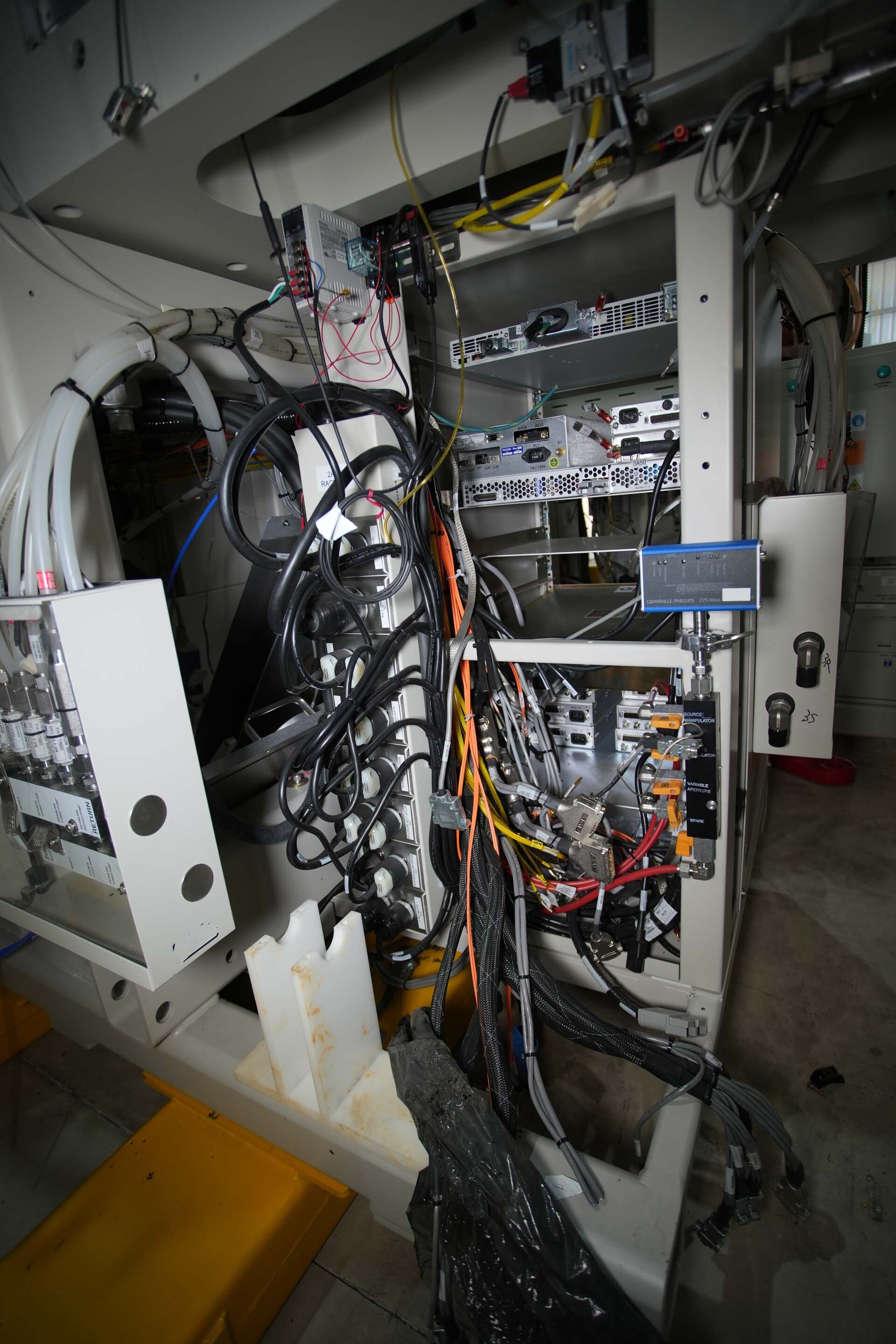 Photo Utilisé VARIAN / AMAT / APPLIED MATERIALS VIISta HCS À vendre