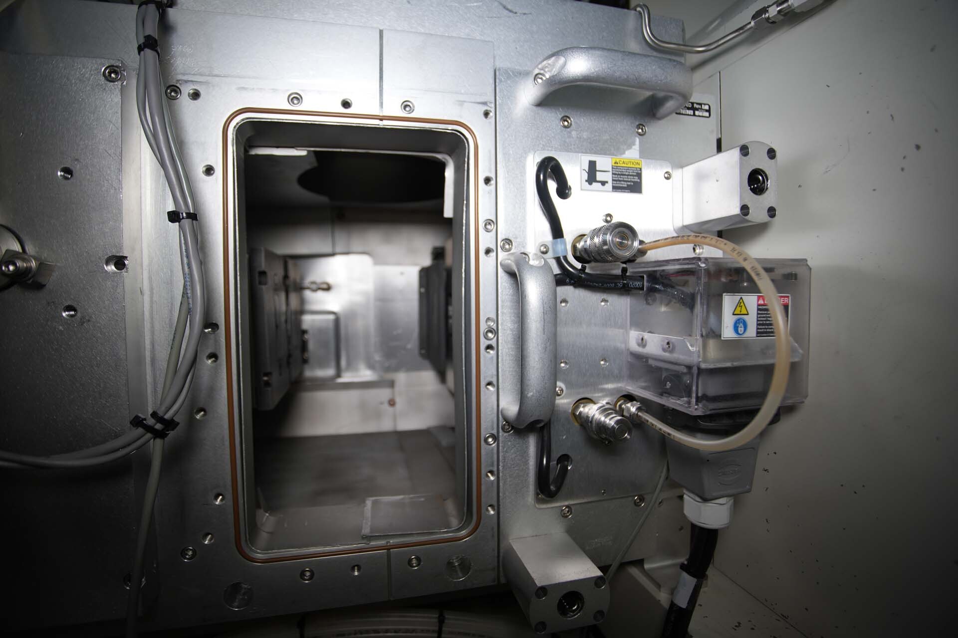Photo Utilisé VARIAN / AMAT / APPLIED MATERIALS VIISta HCS À vendre