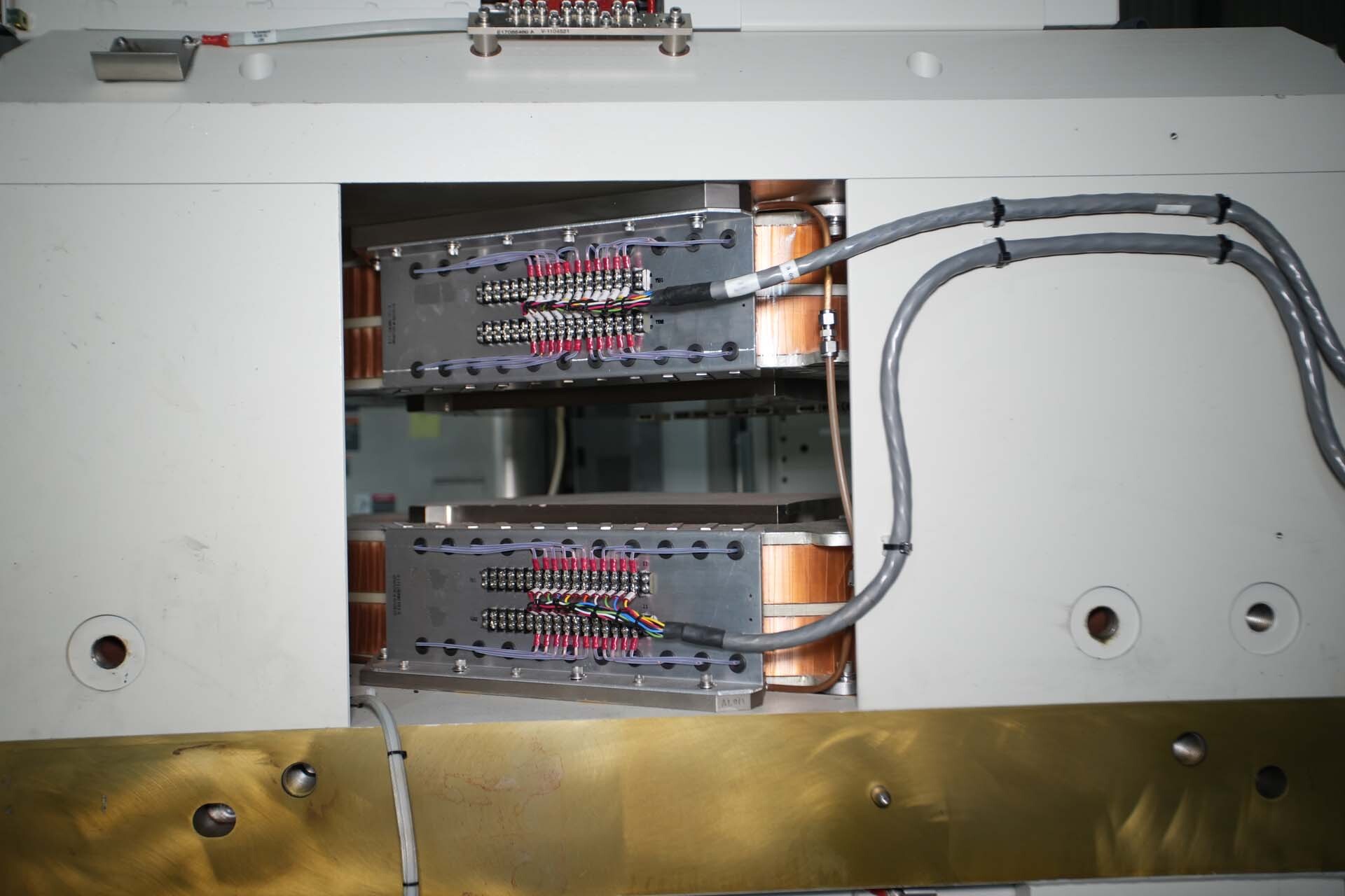 Photo Utilisé VARIAN / AMAT / APPLIED MATERIALS VIISta HCS À vendre
