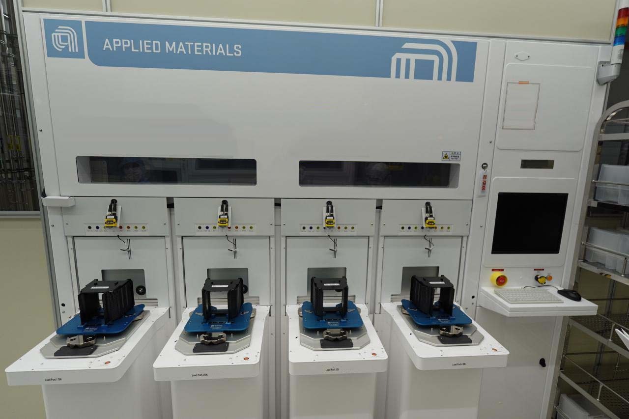 フォト（写真） 使用される VARIAN / AMAT / APPLIED MATERIALS VIISta HE 販売のために